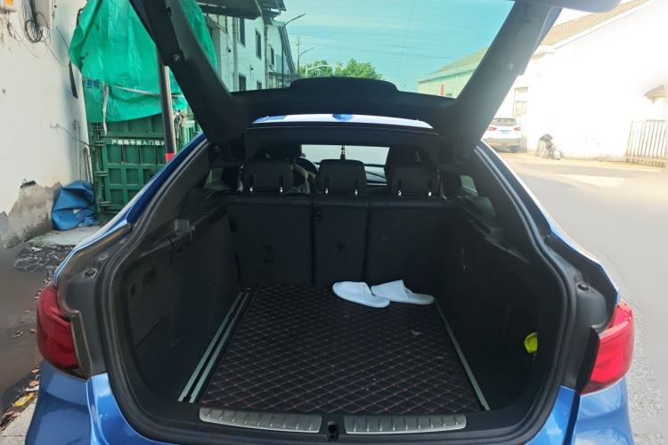 Used BMW 3 Series GT 2019 320i M Sport Package Trunk