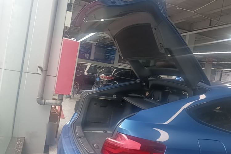 Used BMW 3 Series GT 2019 320i M Sport Package Trunk