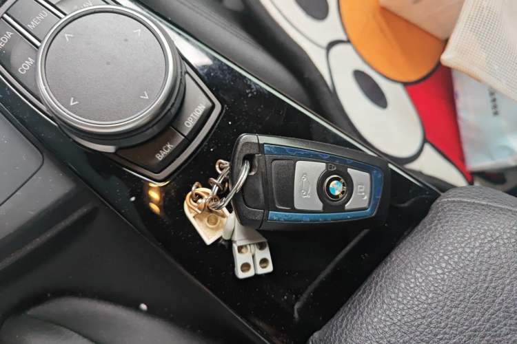 Used BMW 3 Series GT 2019 320i M Sport Package Vehicle Key