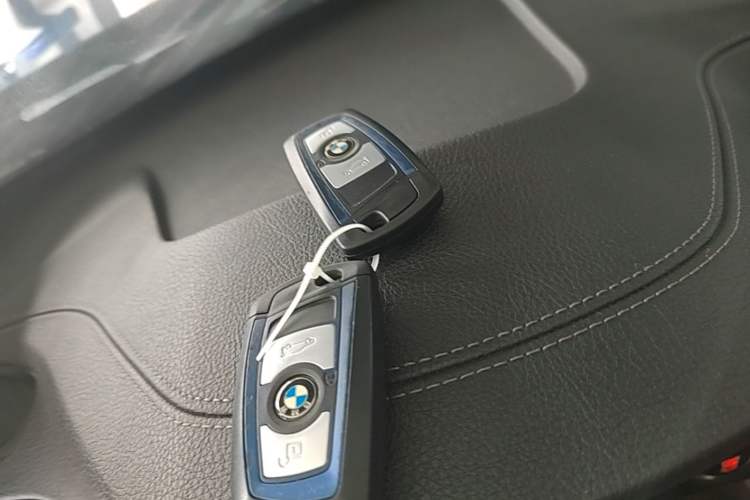 Used BMW 3 Series GT 2019 320i M Sport Package Vehicle Key
