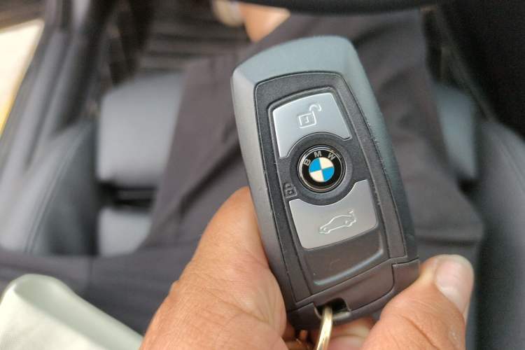 Used BMW 3 Series GT 2019 320i Sport Edition Vehicle Key