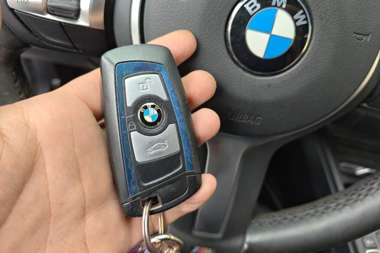 Used BMW 3 Series GT 2019 320i M Sport Package Vehicle Key