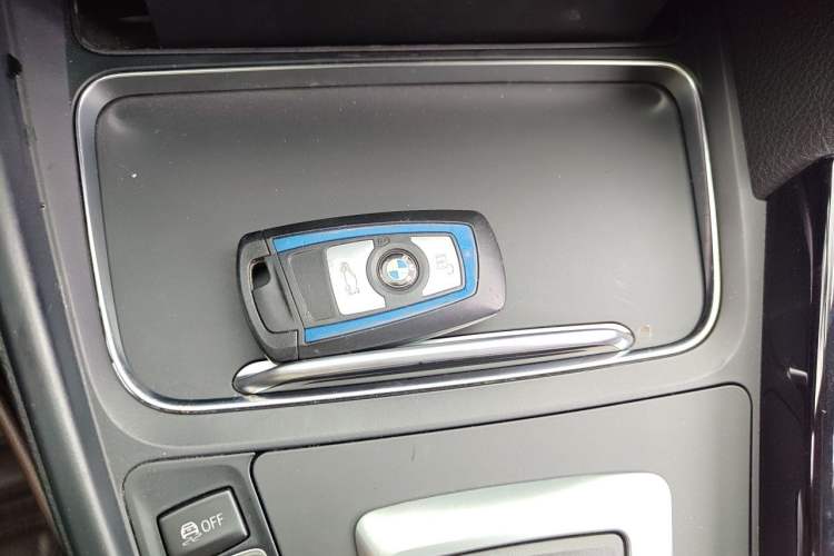 Used BMW 3 Series GT 2019 320i M Sport Package Vehicle Key
