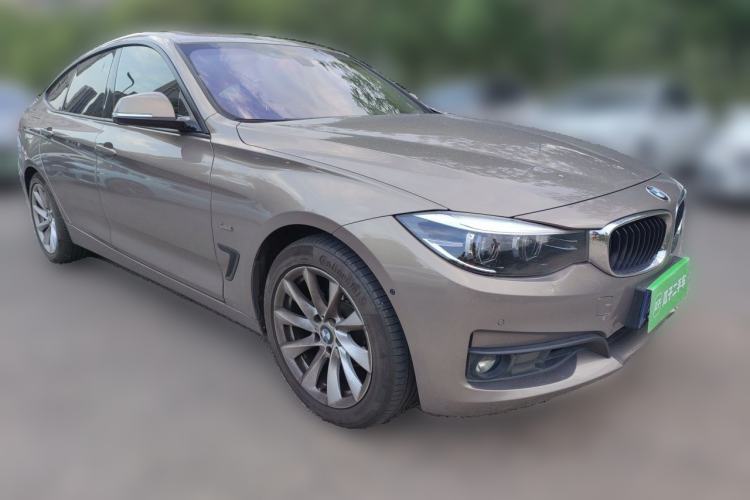 Used BMW 3 Series GT 2019 320i Sport Edition Front Right 45 Deg