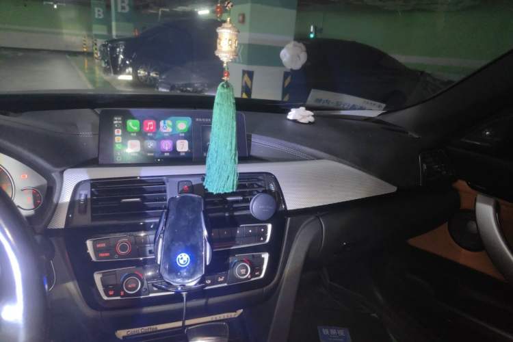 Used BMW 3 Series GT 2019 320i M Sport Audio And AC Panel