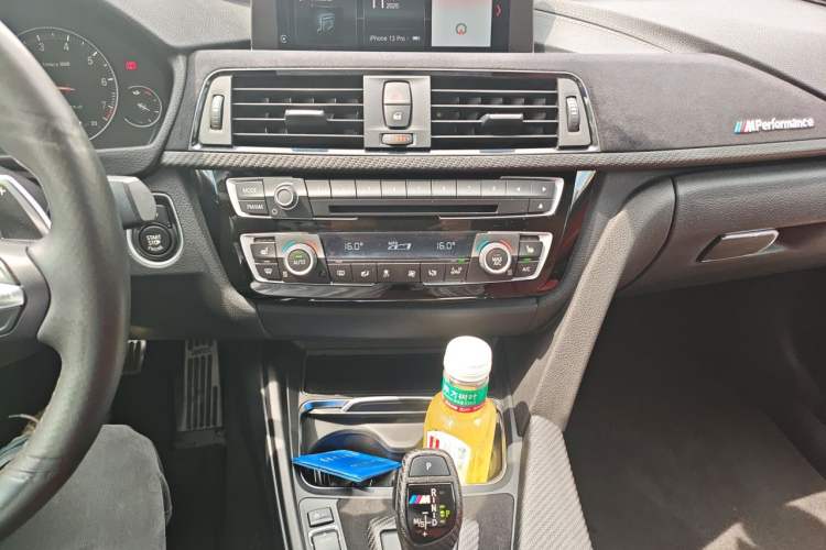 Used BMW 3 Series GT 2019 330i xDrive M Sport Night Edition Audio And AC Panel