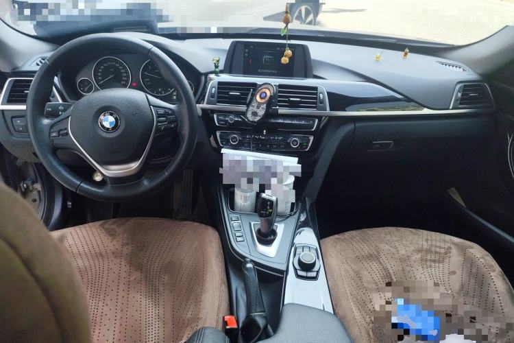 Used BMW 3 Series GT 2019 320i Sport Edition Center Console