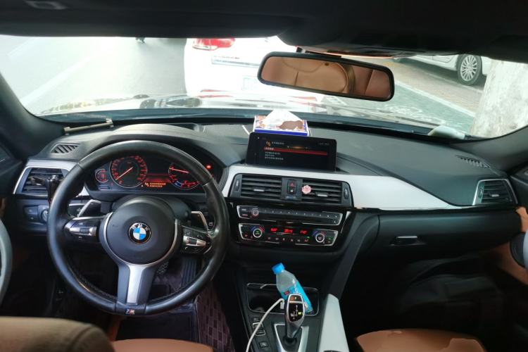 Used BMW 3 Series GT 2019 320i M Sport Center Console