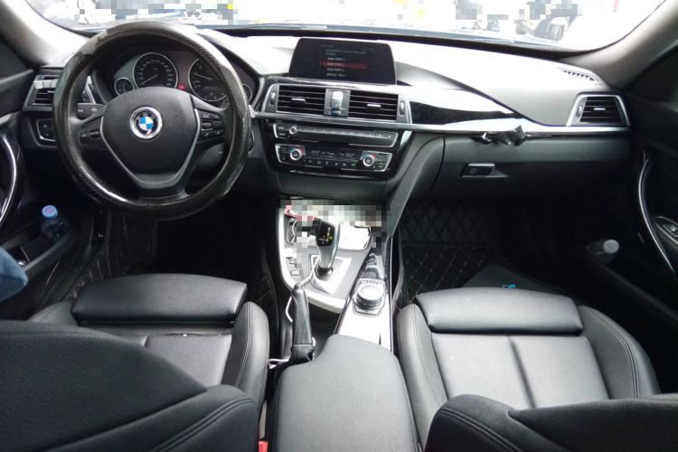 Used BMW 3 Series GT 2019 320i Sport Edition Center Console