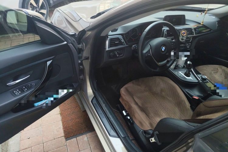 Used BMW 3 Series GT 2019 320i Sport Edition Driver Seat