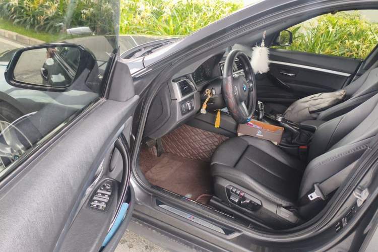 Used BMW 3 Series GT 2019 320i M Sport Package Driver Seat