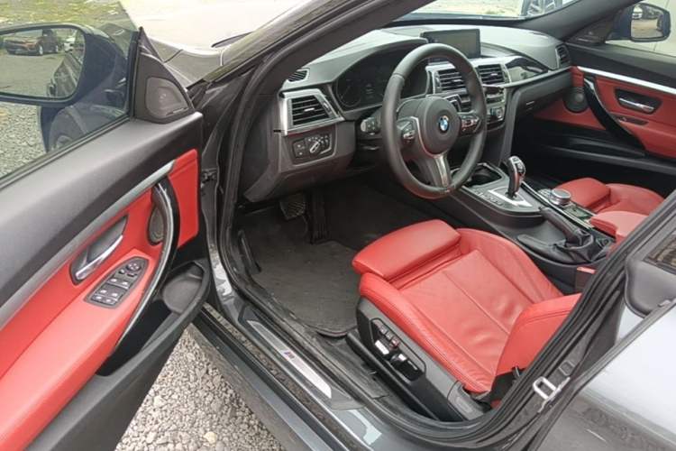Used BMW 3 Series GT 2019 320i M Sport Driver Seat