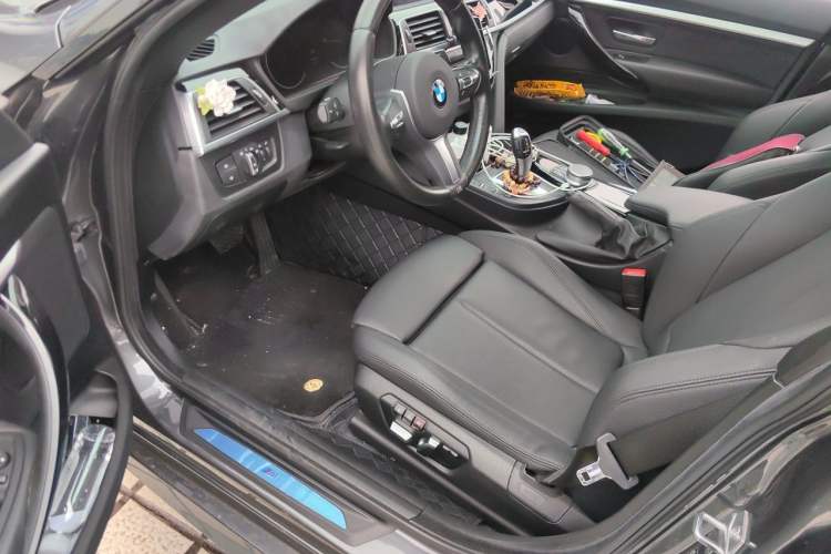 Used BMW 3 Series GT 2019 320i M Sport Package Driver Seat