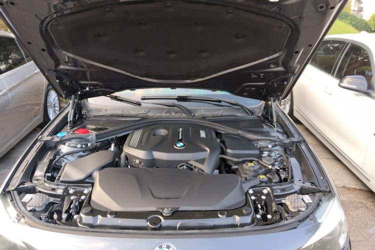 Used BMW 3 Series GT 2019 330i xDrive M Sport Night Edition Engine Bay