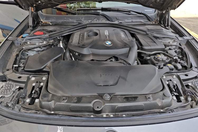 Used BMW 3 Series GT 2019 320i M Sport Engine Bay
