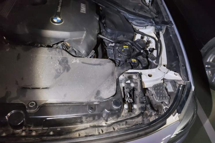 Used BMW 3 Series GT 2019 320i M Sport Package Engine Bay Left