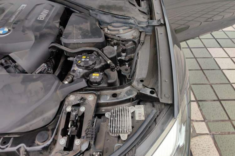 Used BMW 3 Series GT 2019 320i M Sport Package Engine Bay Left
