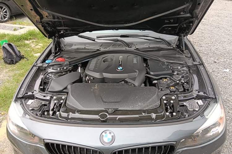 Used BMW 3 Series GT 2019 320i M Sport Engine Bay