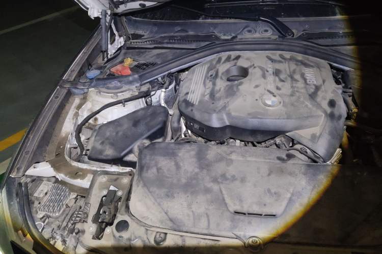 Used BMW 3 Series GT 2019 320i M Sport Package Engine Bay Right