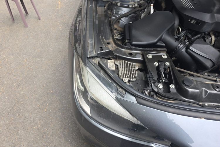 Used BMW 3 Series GT 2019 320i M Sport Engine Bay Right