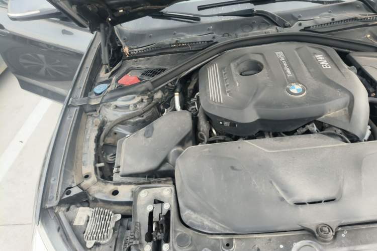 Used BMW 3 Series GT 2019 330i xDrive M Sport Edition Engine Bay Right