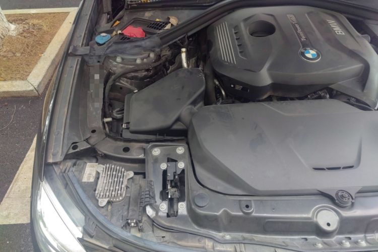 Used BMW 3 Series GT 2019 320i Sport Edition Engine Bay Right