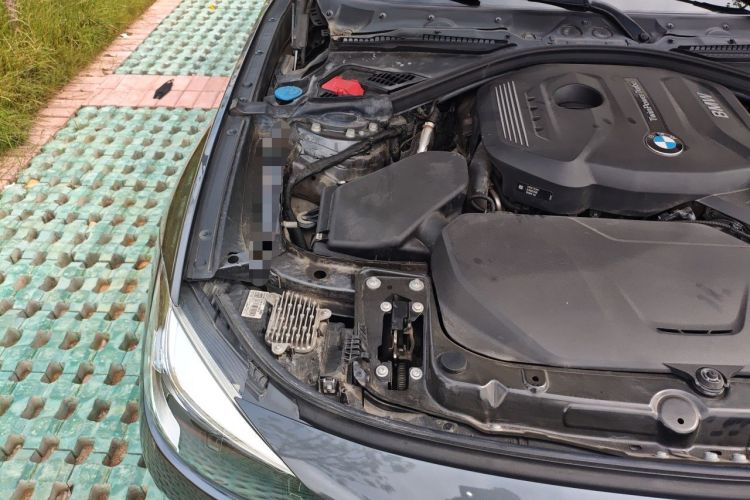 Used BMW 3 Series GT 2019 330i xDrive M Sport Night Edition Engine Bay Right