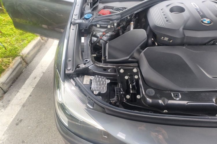 Used BMW 3 Series GT 2019 320i M Sport Package Engine Bay Right