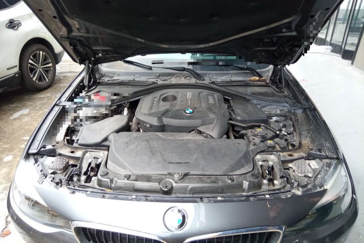 Used BMW 3 Series GT 2019 320i Sport Edition Engine Bay