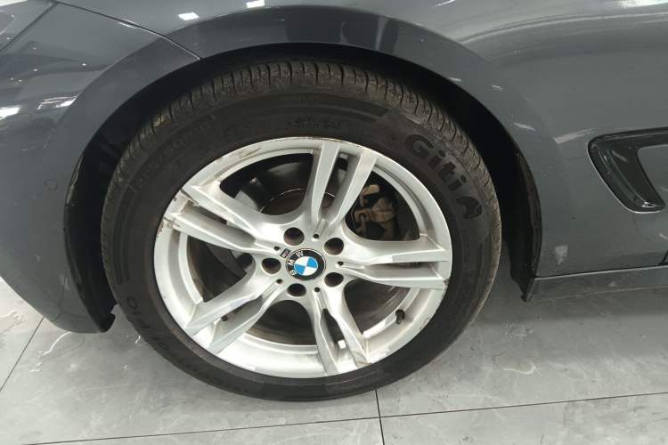 Used BMW 3 Series GT 2019 320i M Sport Exterior 1