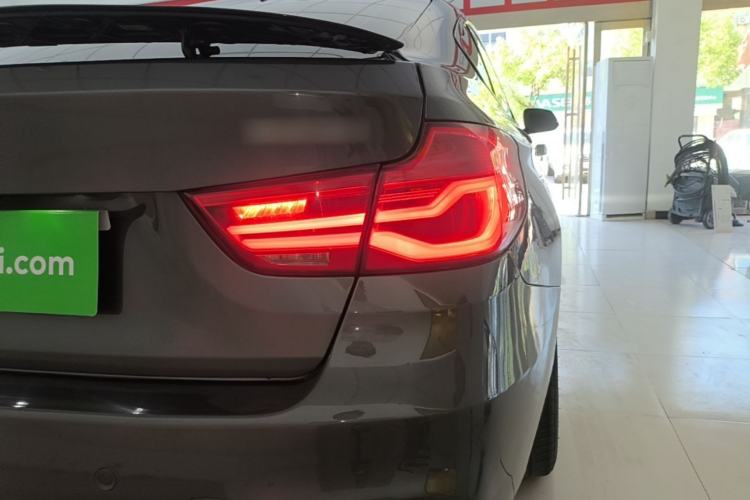 Used BMW 3 Series GT 2019 320i M Sport Exterior 3