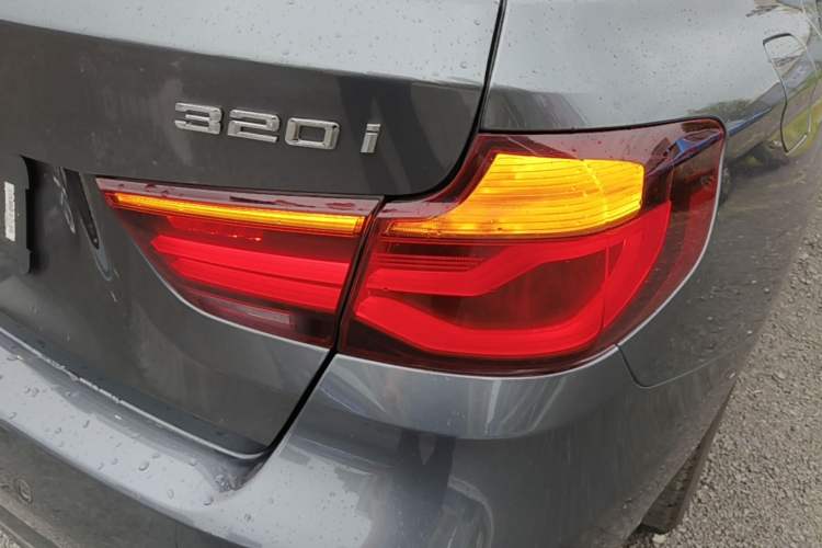Used BMW 3 Series GT 2019 320i M Sport Night Edition Exterior 3