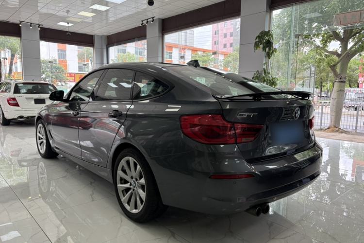Used BMW 3 Series GT 2019 320i Sport Edition Exterior 4