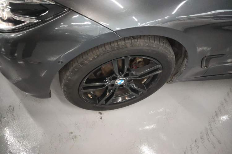 Used BMW 3 Series GT 2019 320i M Sport Night Edition Exterior 4