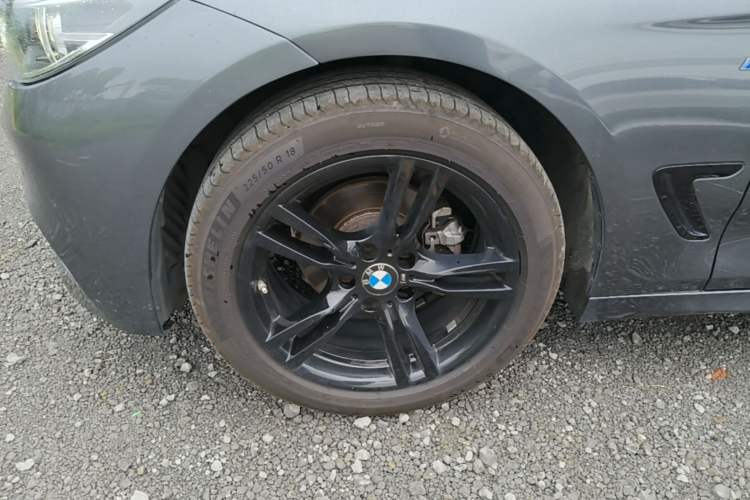 Used BMW 3 Series GT 2019 320i M Sport Night Edition Exterior 4