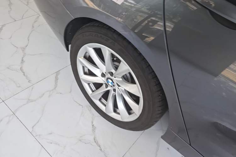 Used BMW 3 Series GT 2019 320i Sport Edition Exterior 5