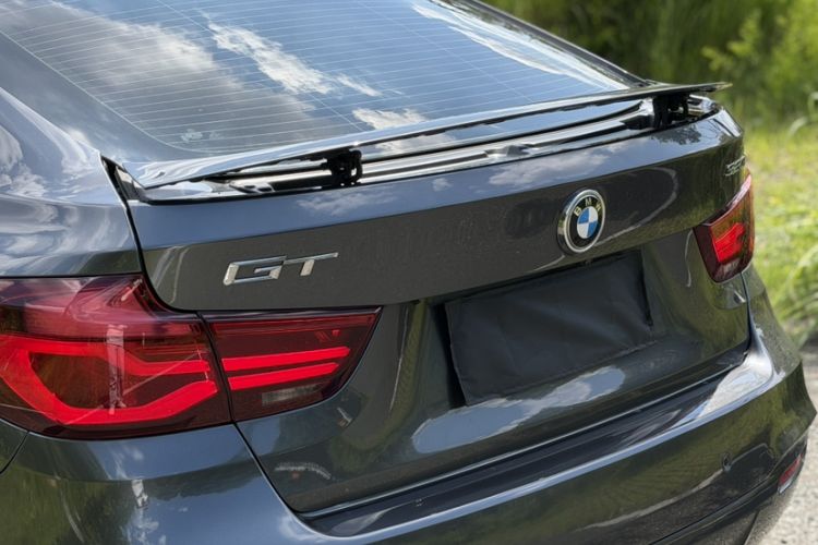 Used BMW 3 Series GT 2019 320i M Sport Package Exterior 8