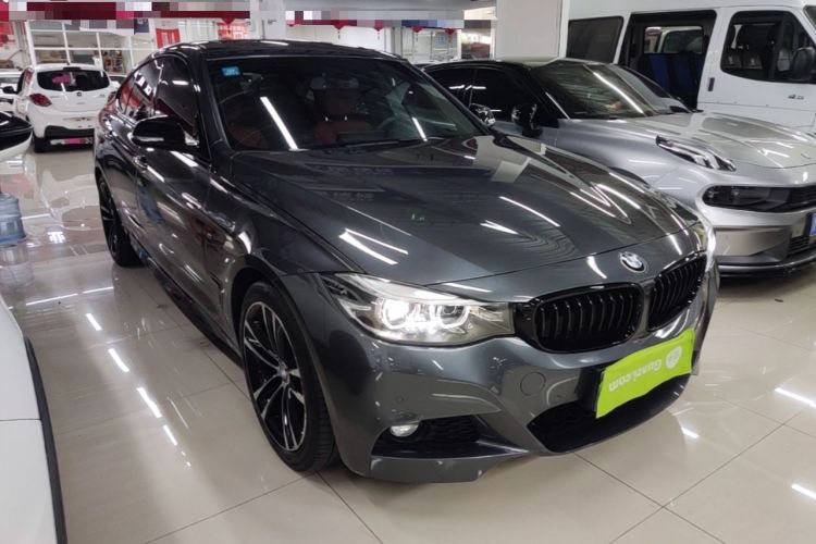 Used BMW 3 Series GT 2019 330i xDrive M Sport Night Edition Front Right 45 Deg