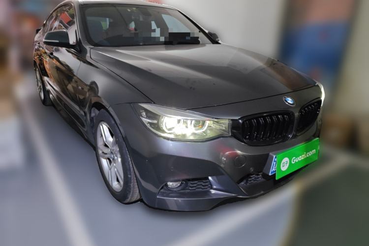 Used BMW 3 Series GT 2019 320i M Sport Front Right 45 Deg