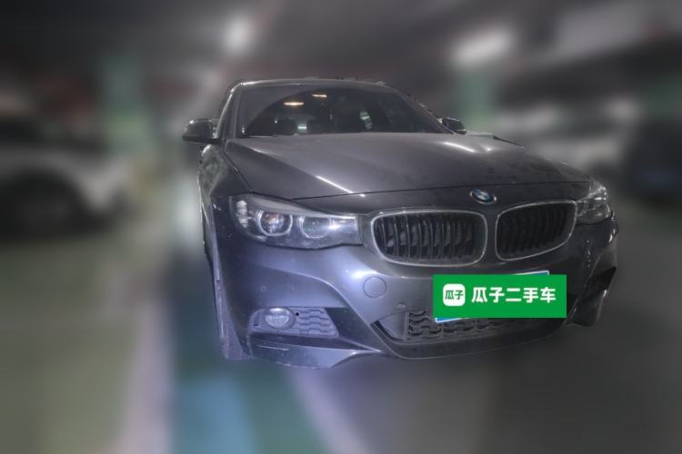 Used BMW 3 Series GT 2019 320i M Sport Front Right 45 Deg