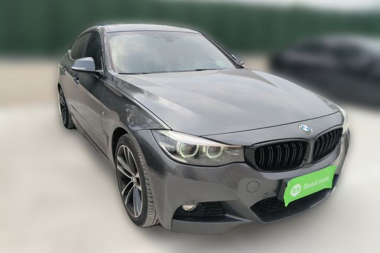 Used BMW 3 Series GT 2019 330i xDrive M Sport Edition Front Right 45 Deg