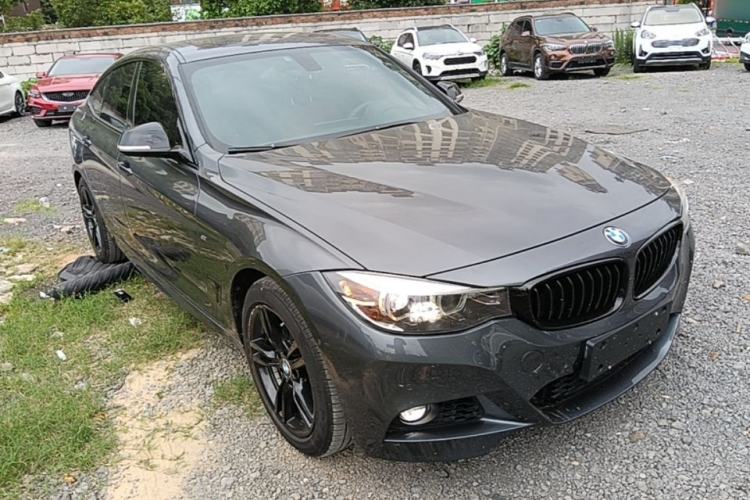 Used BMW 3 Series GT 2019 320i M Sport Front Right 45 Deg