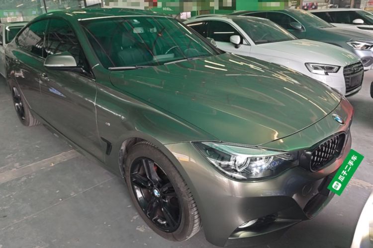 Used BMW 3 Series GT 2019 320i M Sport Package Front Right 45 Deg