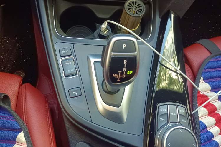 Used BMW 3 Series GT 2019 320i M Sport Night Edition Gear Lever