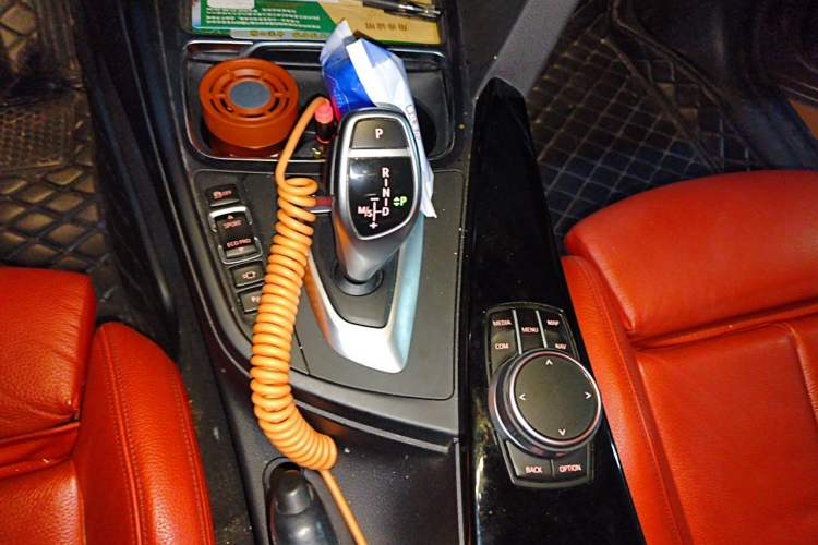 Used BMW 3 Series GT 2019 320i M Sport Night Edition Gear Lever