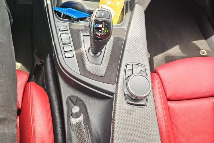 Used BMW 3 Series GT 2019 330i xDrive M Sport Night Edition Gear Lever