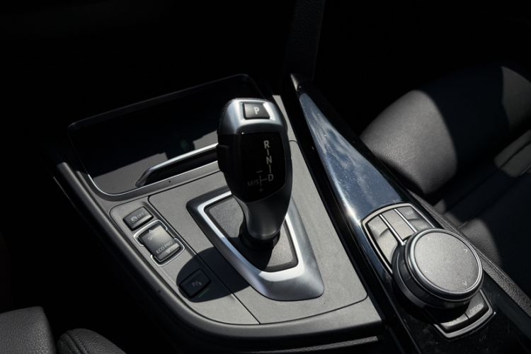 Used BMW 3 Series GT 2019 320i M Sport Package Gear Lever