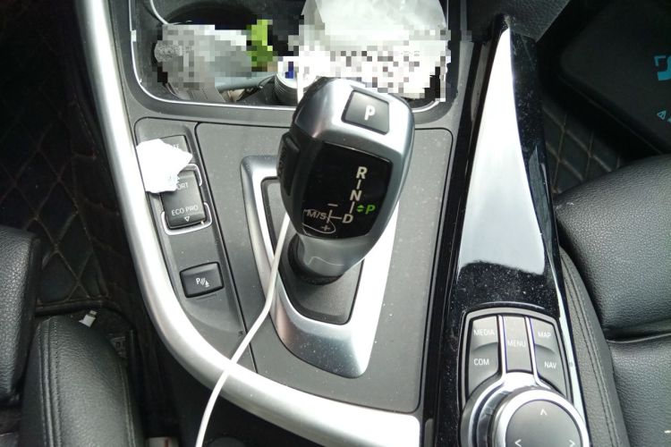 Used BMW 3 Series GT 2019 320i Sport Edition Gear Lever