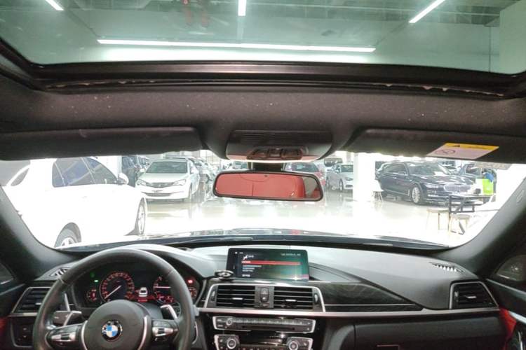 Used BMW 3 Series GT 2019 330i xDrive M Sport Night Edition Headliner