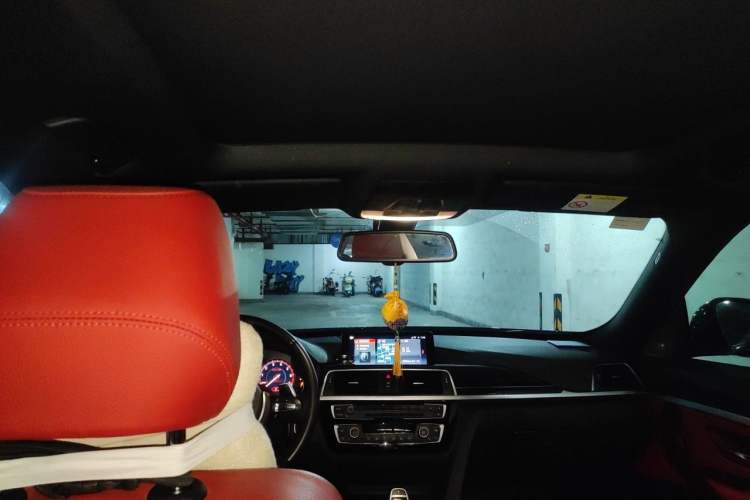 Used BMW 3 Series GT 2019 330i xDrive M Sport Night Edition Headliner
